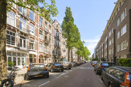 Tweede Helmersstraat 40 -Bv in Amsterdam 1054 CK