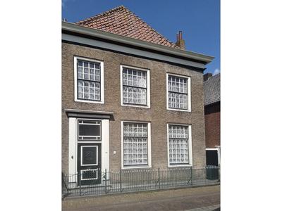 Voorstraat 48 in Willemstad 4797 BH